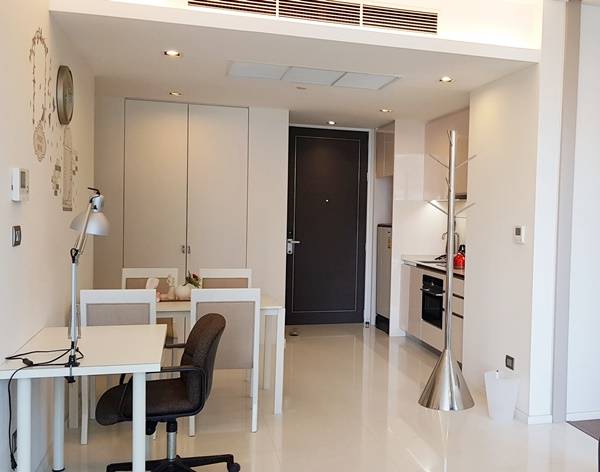 For rent The Bangkok Sathorn luxury condo for rent in Sathorn Rd.