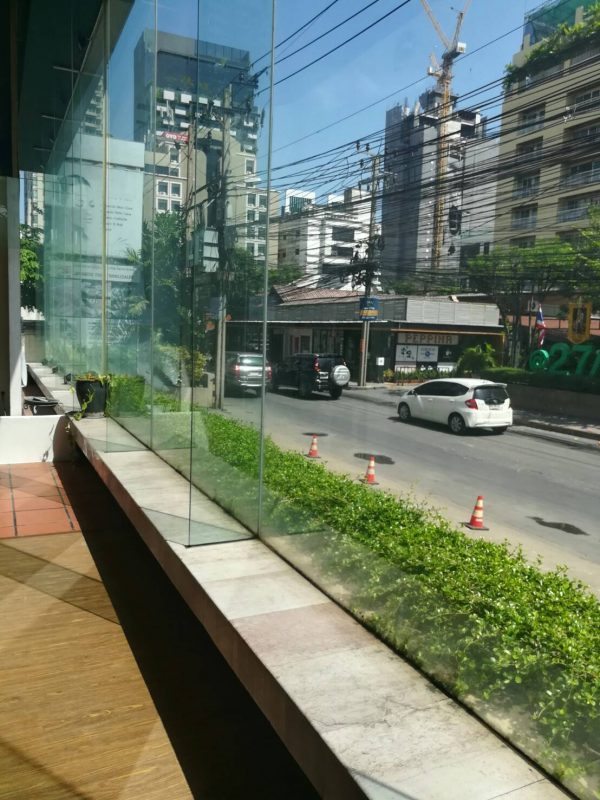 For rent, Retail space in commercial building, 40 sq.m , 1 k.m. from BTS Phrom Phong