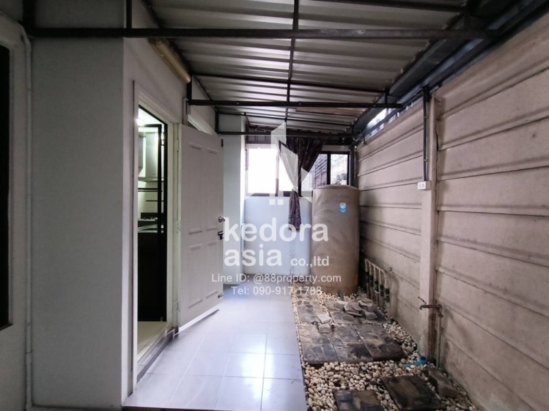 KDR-TH-186-Townhome in the middle of the city Soi On Nut 36 Selling price 5,600,000 baht