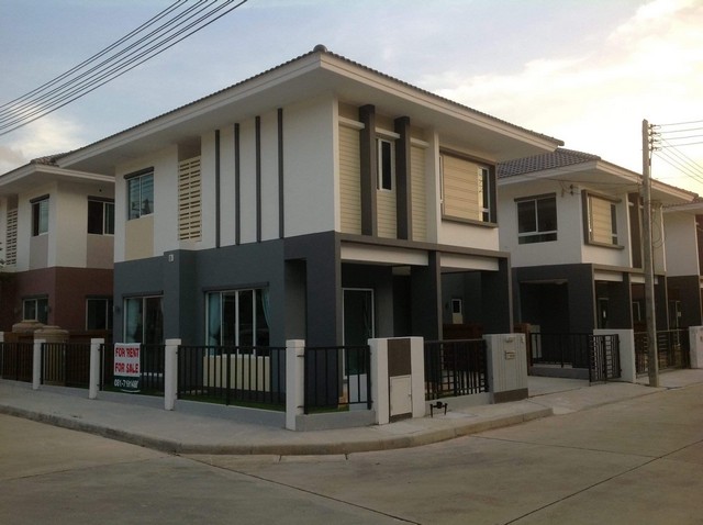 For Rent : Kohkaew, Private home Modern style, 3 bedrooms 2 bathroom