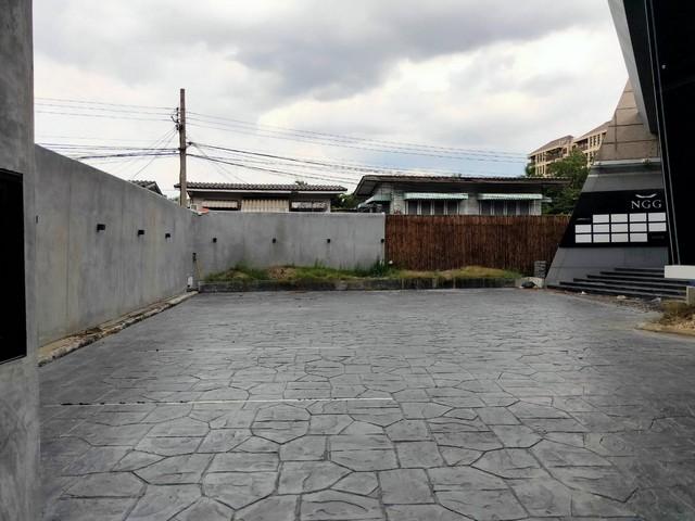 ให้เช่าอาคาร 3 ชั้น 1200 ตรม. ถนนนราธิวาสราชนครินทร์ ใกล้สีลม สาทร เหมาะกับหลายธุรกิจ