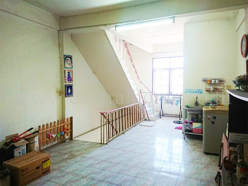 อาคารพาณิชย์ บางใหญ่ ซิตี้ ถนนเมน – เอื้ออาทร ซอย 9 ใกล้ MRT สถานีตลาดบางใหญ่