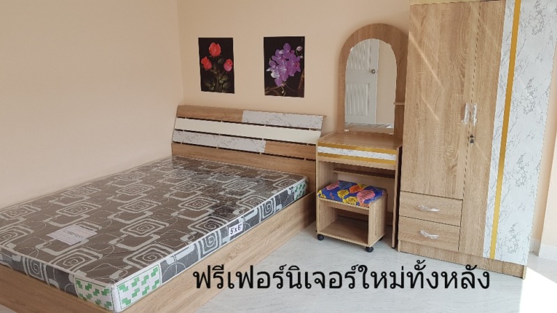 ขายทาวเฮาส์ใกล้ท่าอิฐนั่งเก้าถนนรัตนาธิเบศเดินมาbtsได้สถานีบางรักใหญ่