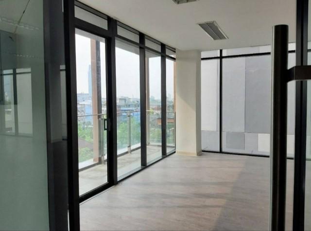 For Rent Office ให้เช่าพื้นที่สำนักงาน 137 ตร.ม ย่านพระราม3 เจริญราษฎร์ เขตบางคอแหลม โครงการมหาทุนพระราม 3 โครงการใหม่ริมถนนใหญ่