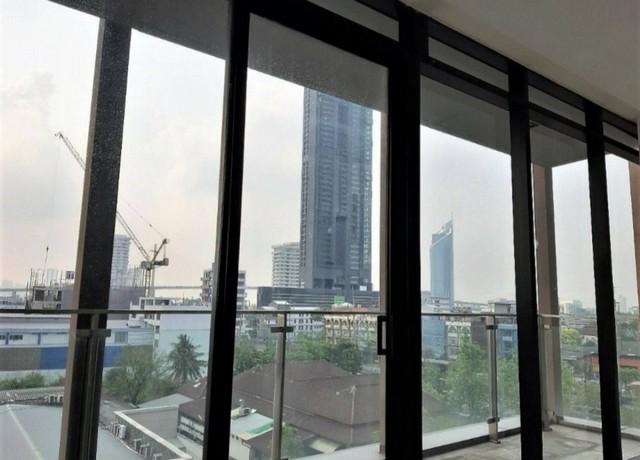 For Rent Office ให้เช่าพื้นที่สำนักงาน 137 ตร.ม ย่านพระราม3 เจริญราษฎร์ เขตบางคอแหลม โครงการมหาทุนพระราม 3 โครงการใหม่ริมถนนใหญ่