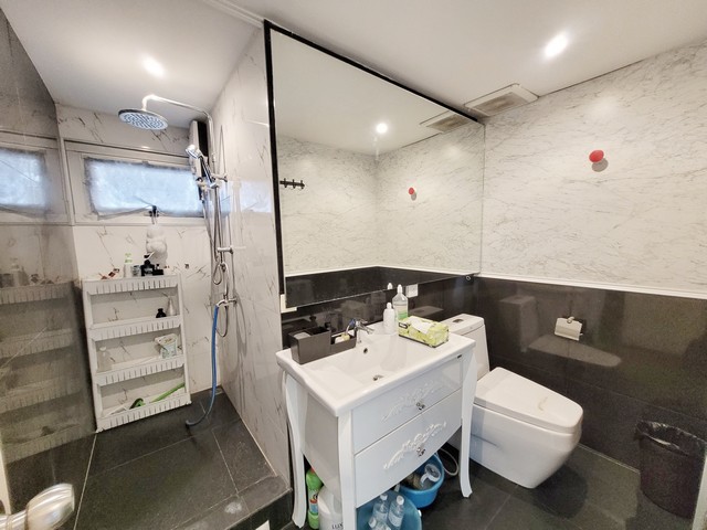 ห้องชุด ริเวียร่า เมืองทอง 3 Bedroom 3 BR 110 SQ.M. 3290000 thb ใกล้ – คุยถูกคอมีราคาพิเศษ