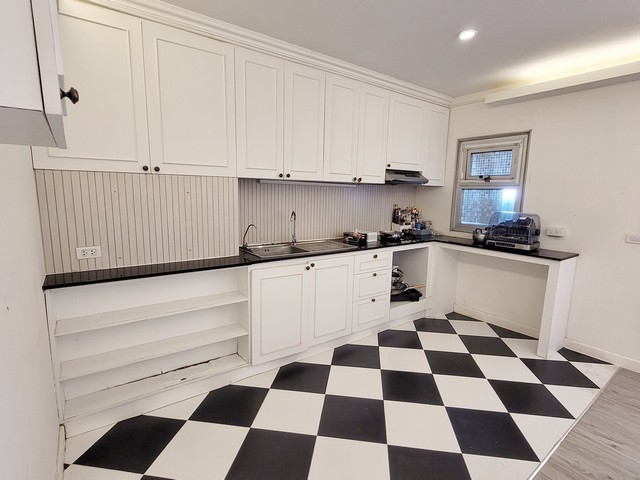 ห้องชุด ริเวียร่า เมืองทอง 3 Bedroom 3 BR 110 SQ.M. 3290000 thb ใกล้ – คุยถูกคอมีราคาพิเศษ