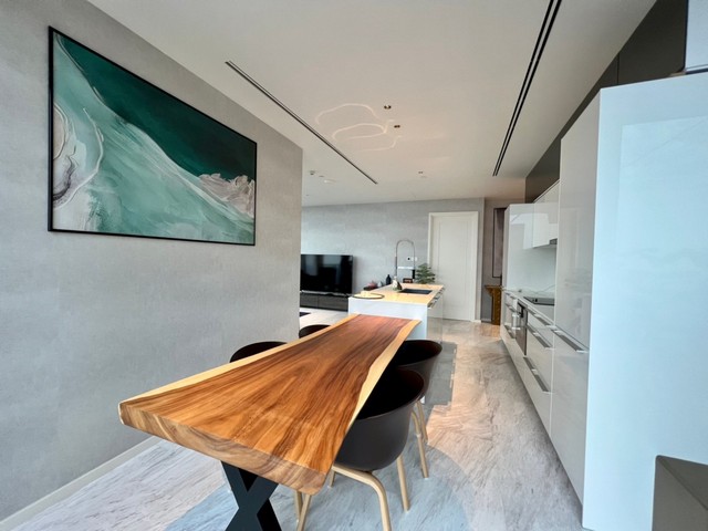 Four Seasons Private Residences (โฟร์ ซีซั่นส์ ไพรเวท เรสสิเด้นซ์) 5 Star Private Premium Residence Chao Phraya River