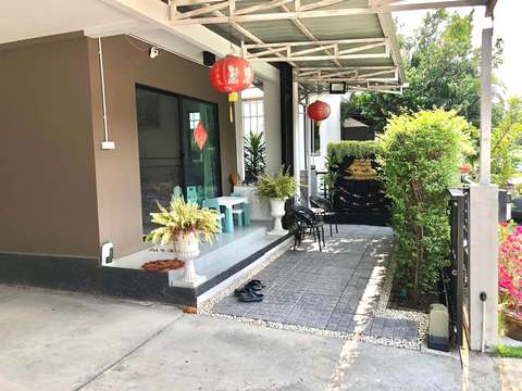 ขายบ้านแฝด 2 ชั้น หมู่บ้านเดอะทรัสต์สุวรรณภูมิ-เทพารักษ์ พื้นที่ใช้สอย 141 ตารางเมตร 3 ห้องนอน  2 ห้องน้ำ ฟรีเฟอร์นิเจอร์ทั้งหลัง