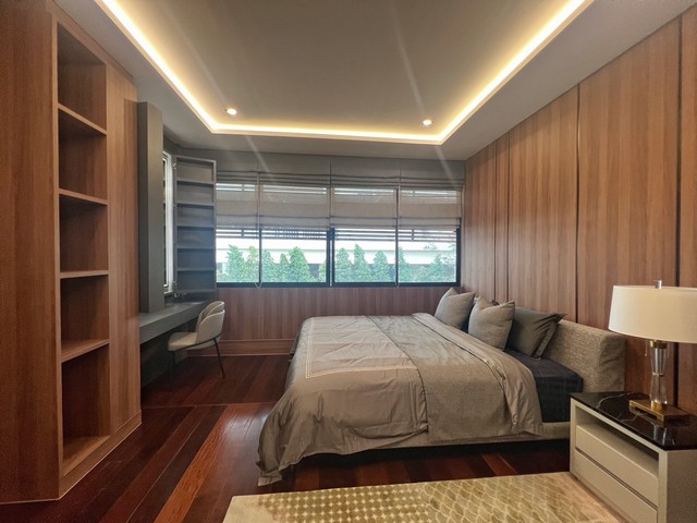 2 Storey House in Yen Akat (Sathorn) for Rent, 3bed 1working room + 1 maid’s room