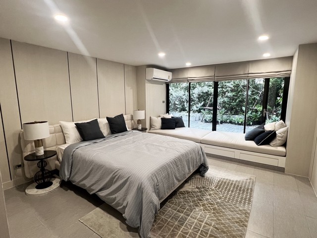 2 Storey House in Yen Akat (Sathorn) for Rent, 3bed 1working room + 1 maid’s room