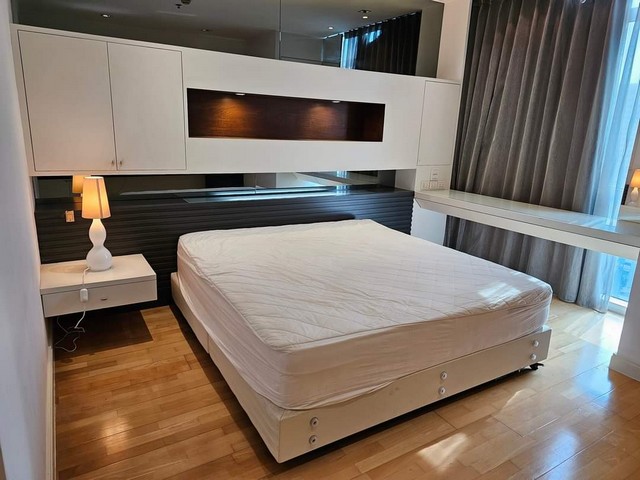 2-Bedroom Unit for Rent at Athenee Residence, next to  BTS Ploen Chit
