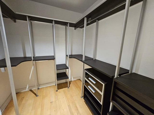 2-Bedroom Unit for Rent at Athenee Residence, next to  BTS Ploen Chit