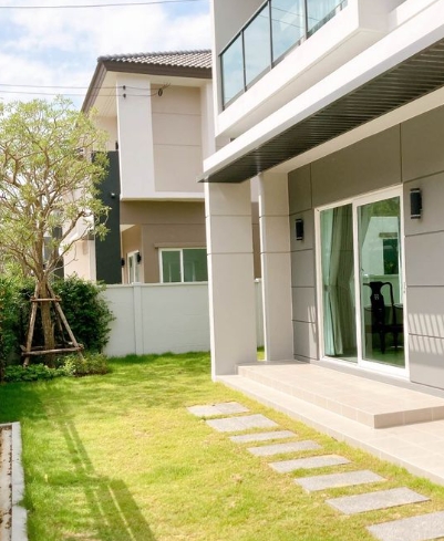 ให้เช่าบ้านเดี่ยว2ชั้น เซนโทร พหลโยธิน วิภาวดี 2 เนื้อที่ 60ตรว มี 3 ห้องนอน4ห้องน้ำ ใกล้ฟิวเจอร์รังสิต