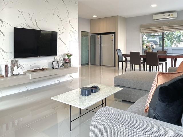ให้เช่าบ้านเดี่ยว2 ชั้น  ถ. กาญจนาภิเษกหมู่บ้านมัณฑนา อ่อนนุช – วงแหวน 3 มี 4 ห้องนอน 3 ห้องน้ำ 2 ที่จอดรถ พื้นที่ใช้สอย 200 ตรม.