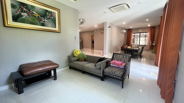 ขายบ้าน นาราสิริ พระราม2  ขนาด 143 ตร.ว บ้านสวย ราคาถูก บางขุนเทียน กรุงเทพ
