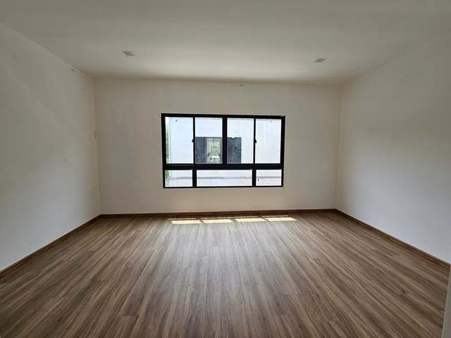EPL-HR2074 ให้เช่าบ้านทาวน์เฮาส์ 3 ชั้น  ถ.กรุงเทพกรีฑา Patio พาทิโอ ศรีนครินทร์-พระราม9 บ้านมุม มี 4ห้องนอน 3ห้องน้ำ พื้นที่ใช้สอย 180 ตรม.