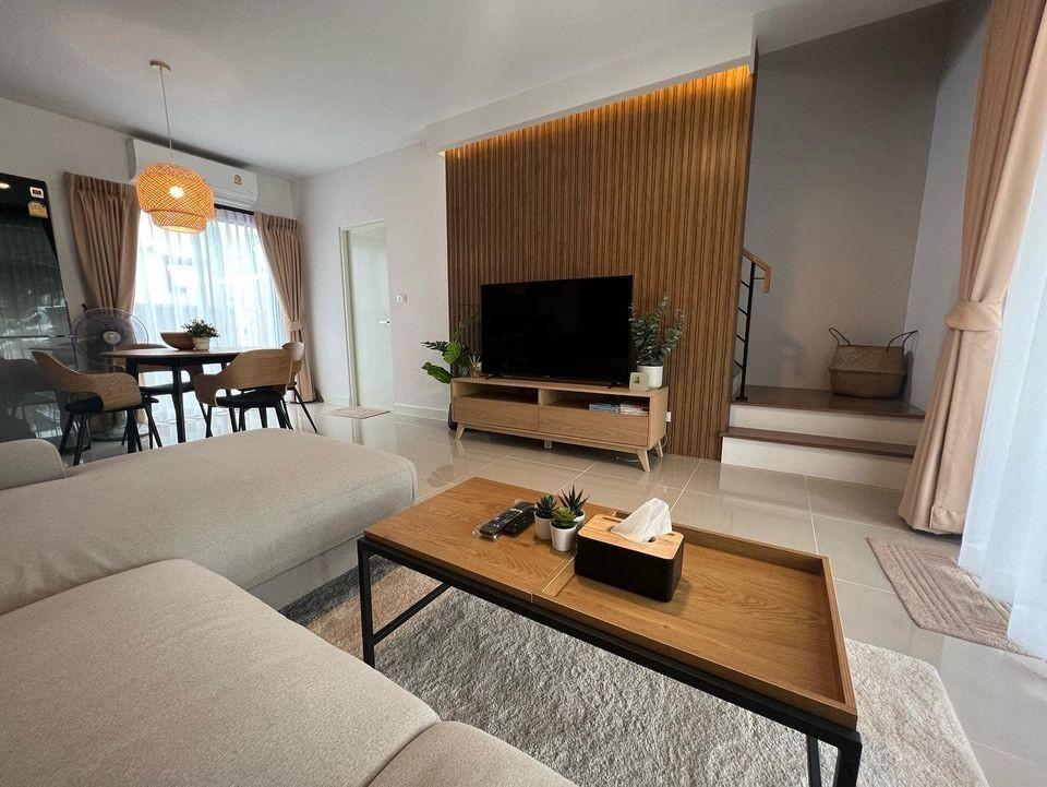 ขายทาวน์โฮม 3ชั้น บ้านกลางเมือง รามอินทรา83 สเตชั่น ถนนกาญจนาภิเษก คันนายาว
