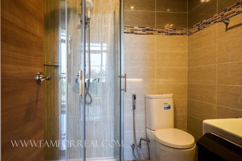 ให้เช่า  The Treasure Condo คอนโดหรูดีไซน์ทันสมัย  เช่าเดือนละ 25,000 บาท โทร 098-6169416  อาร์ท