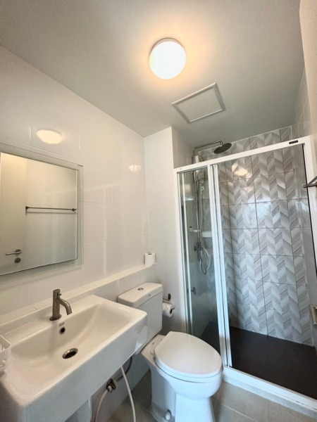 ให้เช่า คอนโด ใกล้เซนทรัลเฟสติวัล  ว่าง 1 พฤษภาคม D Condo Ping เช่าเดือนละ 9000 บาท โทร 098-6169416 อาร์ท