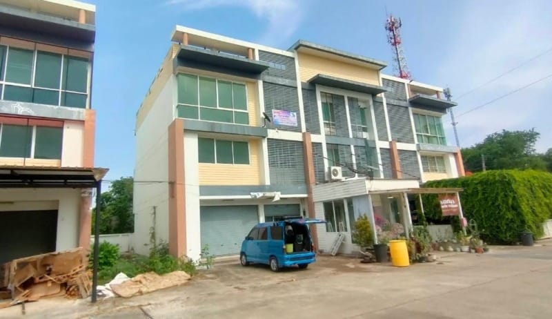 84623 – ขาย อาคารพาณิชย์ 3 ชั้นครึ่ง 2 คูหา 44.9 ตร.ว. ติดถนนมิตรภาพ ใกล้แยกต้นแค มวกเหล็ก สระบุรี