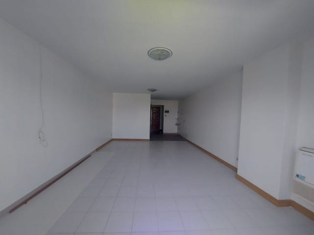 คอนโดเพ็ญศิริเพลส สตูดิโอ ห้องเปล่า 34.60 Sqm ถ.พหลโยธิน32 BTS เสนานิคม ชั้น 7 ระเบียงทิศใต้