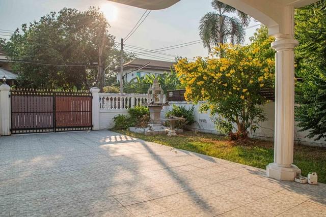 ให้เช่าบ้านเดี่ยว2 ชั้น  ปุณณวิถี สุขุมวิท 101บางจาก 4 ห้องนอน 3 ห้องน้ำ เนื้อที่ 145 ตารางวา เฟอร์นิเจอร์ครบ