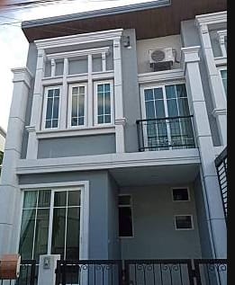 ให้เช่าทาวน์โฮม2ชั้น โกลเด้นทาวน์3  บางนา สวนหลวง ประเวศ พร้อมอยู่