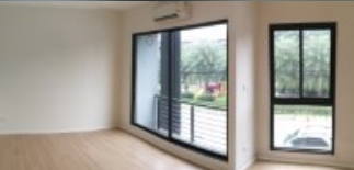 ให้เช่าทาวน์โฮม 3 ชั้น บ้านกลางเมือง รามคำแหง39 พื้นที่ใช้สอย149 ตรม 3 นอน 3 น้ำ