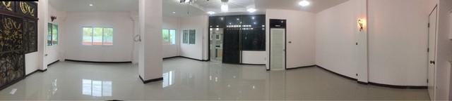 JE-63616 ให้เช่าทาวโฮม 3 ชั้นหลังมุมตกแต่งใหม่ ซอยรัชดา36 ใกล้รถไฟฟ้า MRT ลาดพร้าว