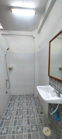 S2376 ให้เช่าและขายทาวน์เฮ้าส์ 2 ชั้น ซอยอ่อนนุช ใกล้ตลาดเอี่ยม ศรีนครินทร์