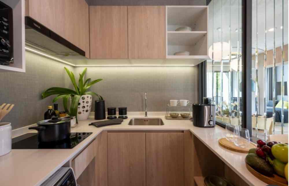 ขายดาวน์คอนโด ชั้น31 โปร่งโล่งสบาย ชั้นสูงวิวเมืองสวย ติดห้างเมกา บางนา ติดถนนบางนาตราด(คอนโด โนเบิล นิว เมกา พลัส บางนา)
