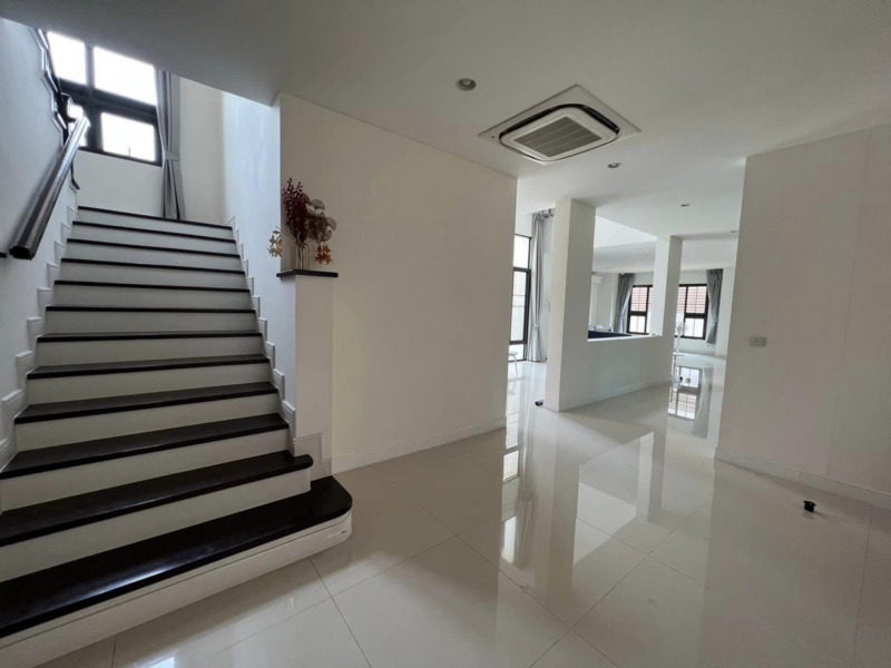 ASH2305-059 ขาย บ้าน บางขุนเทียน พระราม 2 Narasiri Rama 2 5ห้องนอน หันหน้าทิศเหนือ