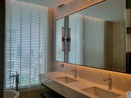 P17CR1811002 Condo For Rent Sindhorn Residence 2 Bedroom 2 Bathroom Size 112 sqm.