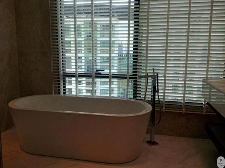 P17CR1811002 Condo For Rent Sindhorn Residence 2 Bedroom 2 Bathroom Size 112 sqm.