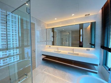 P17CR1807052 Condo For Rent Sindhorn Residence 2 Bedroom 3 Bathroom Size 142 sqm.