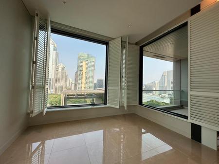 P17CR1807052 Condo For Rent Sindhorn Residence 2 Bedroom 3 Bathroom Size 142 sqm.