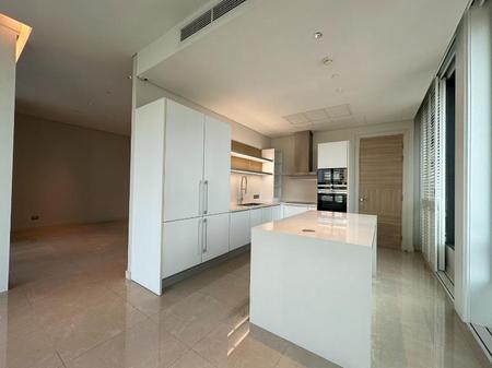 P17CR1807052 Condo For Rent Sindhorn Residence 2 Bedroom 3 Bathroom Size 142 sqm.