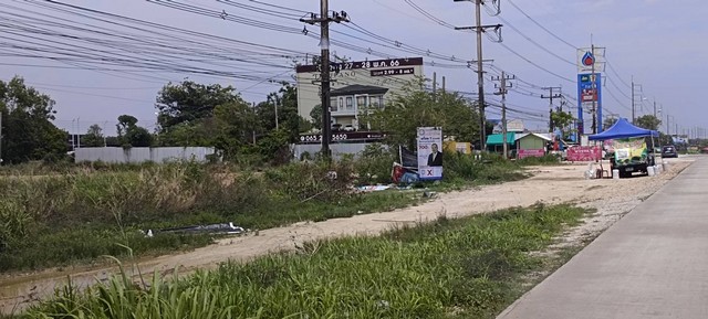 ขายที่ดิน ติดปั้ม ปตท. กม 39+800ตรงข้าม  AST WareHouSe ตำบลมาบข่า อำเภอนิคมพัฒนา จังหวัดระยอง