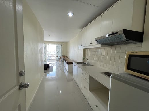คอนโด ไบรท์ตั้น เพลส Brighton Place ห้องมุม 40 ตร.ม. 1ห้องนอน 1ห้องน้ำ ชั้น8 โทร. 0835533636