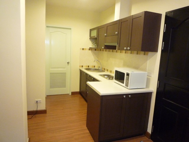 For Rent :Patong Phuket Villa Patong beach, 2 bedroom, 3rd floor, Pool View