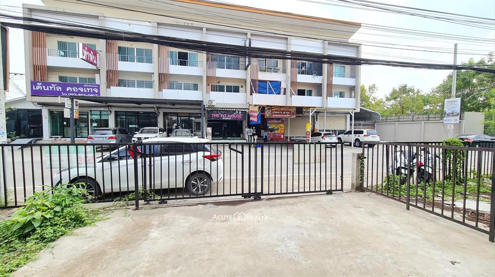 ขายทาวน์เฮาส์ 3 ชั้น ริมถนนซอยบางรักน้อย 16 หน้าหมู่บ้านเทมโป้ ทาวน์ รัตนาธิเบศร์ เหมาะทำร้านค้า