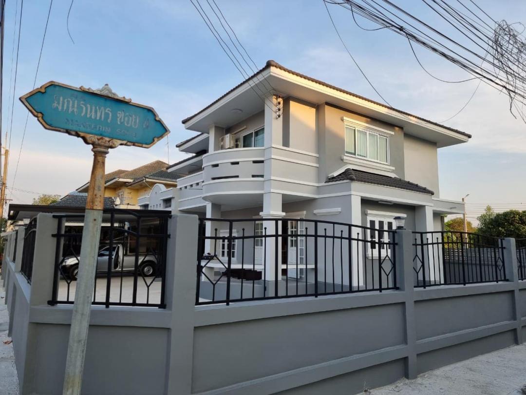 House for rent ให้เช่าบ้านเดี่ยว2ชั้นหลังมุมย่านรัตนาธิเบศร์ ไทรม้า ท่าอิฐ รีโนเวทใหม่ หมู่บ้านหมู่บ้านมณีรินทร์ ใกล้MRTท่าอิฐ เซ็นทรัลรัตนาธิเบศร์