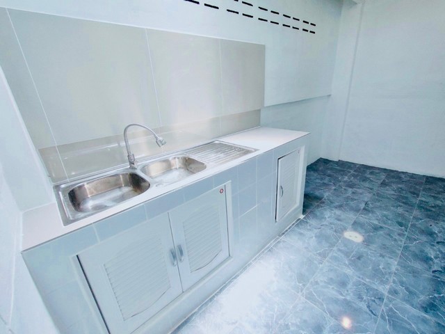 หมู่บ้านเปี่ยมสุข  ปากเกร็ด-ติวานนท์-แจ้งวัฒนะ  ทาวน์เฮ้าส์ 2 ชั้นตกแต่งใหม่