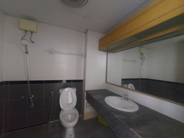 คอนโดเพ็ญศิริเพลส สตูดิโอ ห้องเปล่า 34.60 Sqm ถ.พหลโยธิน32 BTS เสนานิคม ชั้น 7 ระเบียงทิศใต้