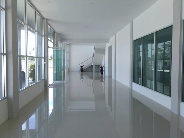 BST431 ขายโรงงานเนื้อที่3ไร่ พื้นที่ใช้สอยกว่า2,000 ตารางเมตร ย่านบางนาตราด กม.23 ใกล้มอเตอร์เวย์ด่านลาดกระบัง