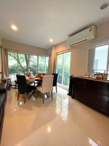 ขายบ้านเดี่ยว 2 ชั้น หมู่บ้าน บางกอก บูเลอวาร์ด พระราม 9–ศรีนครินทร์ ใกล้โรงเรียนนานาชาติ เวลลิงตันคอลเลจ และ สนามกอล์ฟยูนิโก้