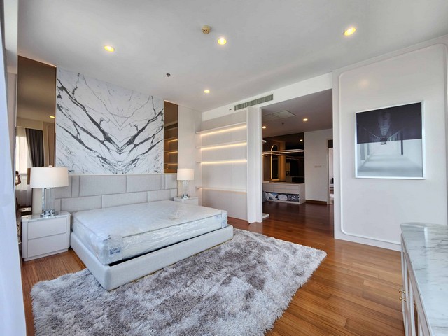 4 bedroom penthouse for rent at Supalai Prima Riva Rama 3-Narathiwas