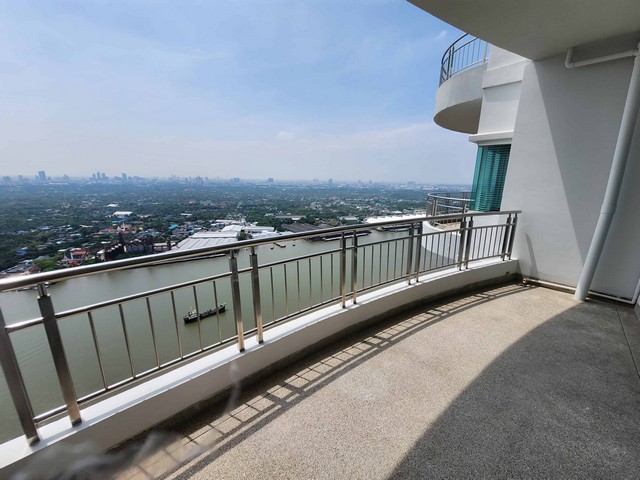 4 bedroom penthouse for rent at Supalai Prima Riva Rama 3-Narathiwas