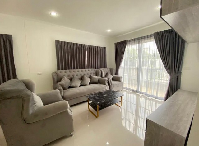 LV52061 ขาย บ้านแฝด และบ้านเดี่ยวสไตล์อังกฤษ โกลเด้น นีโอ สาทร Golden Neo Sathorn ติดถนนกัลปพฤกษ์ เชื่อมตรงสู่สาทร